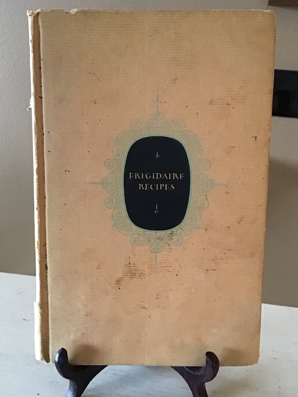 Antique Collectible Book: 1928 Frigidaire Recipes Book